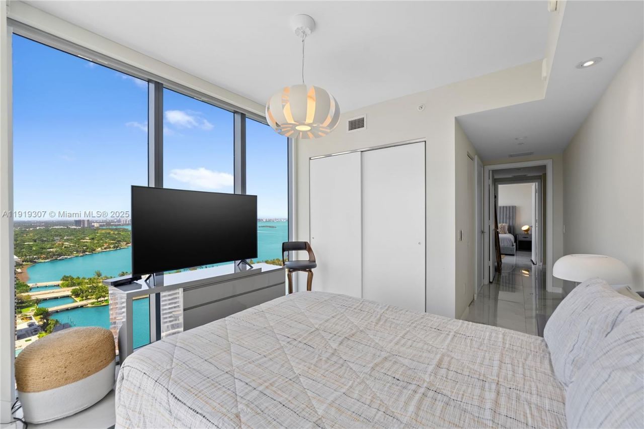 3131 NE 7th Ave, Unit 3106, Miami, FL 33137 Photo