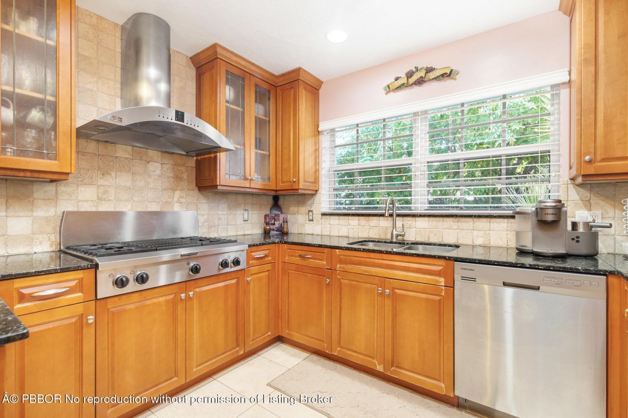 236 Avila Road, West Palm Beach, FL 33405 Photo