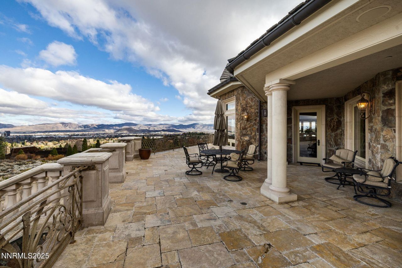 2490 Manzanita Lane, Reno, NV 89509 Photo