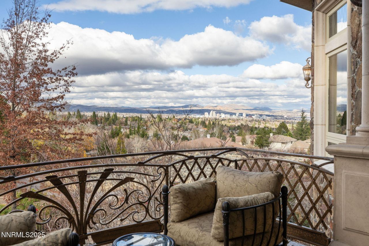 2490 Manzanita Lane, Reno, NV 89509 Photo