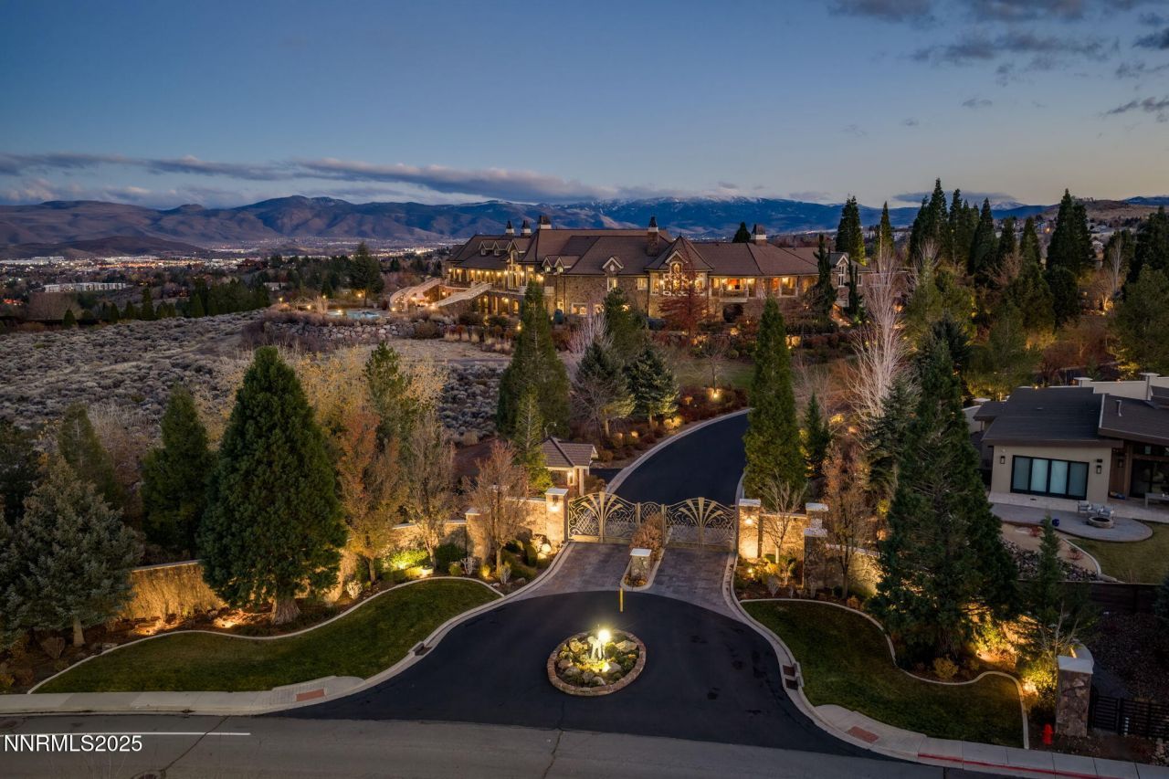 2490 Manzanita Lane, Reno, NV 89509 Photo