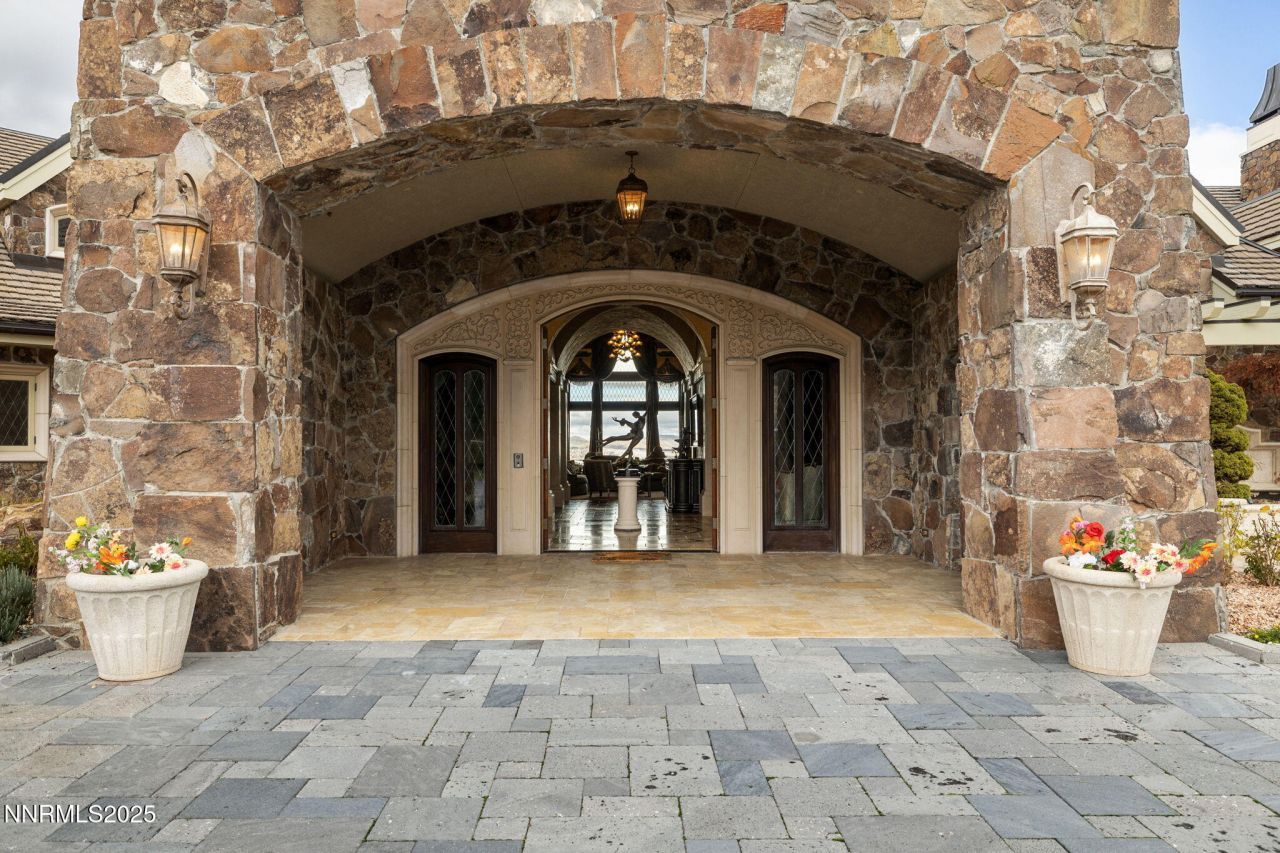 2490 Manzanita Lane, Reno, NV 89509 Photo