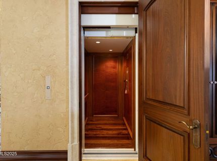 2490 Manzanita Lane, Reno, NV 89509 Photo