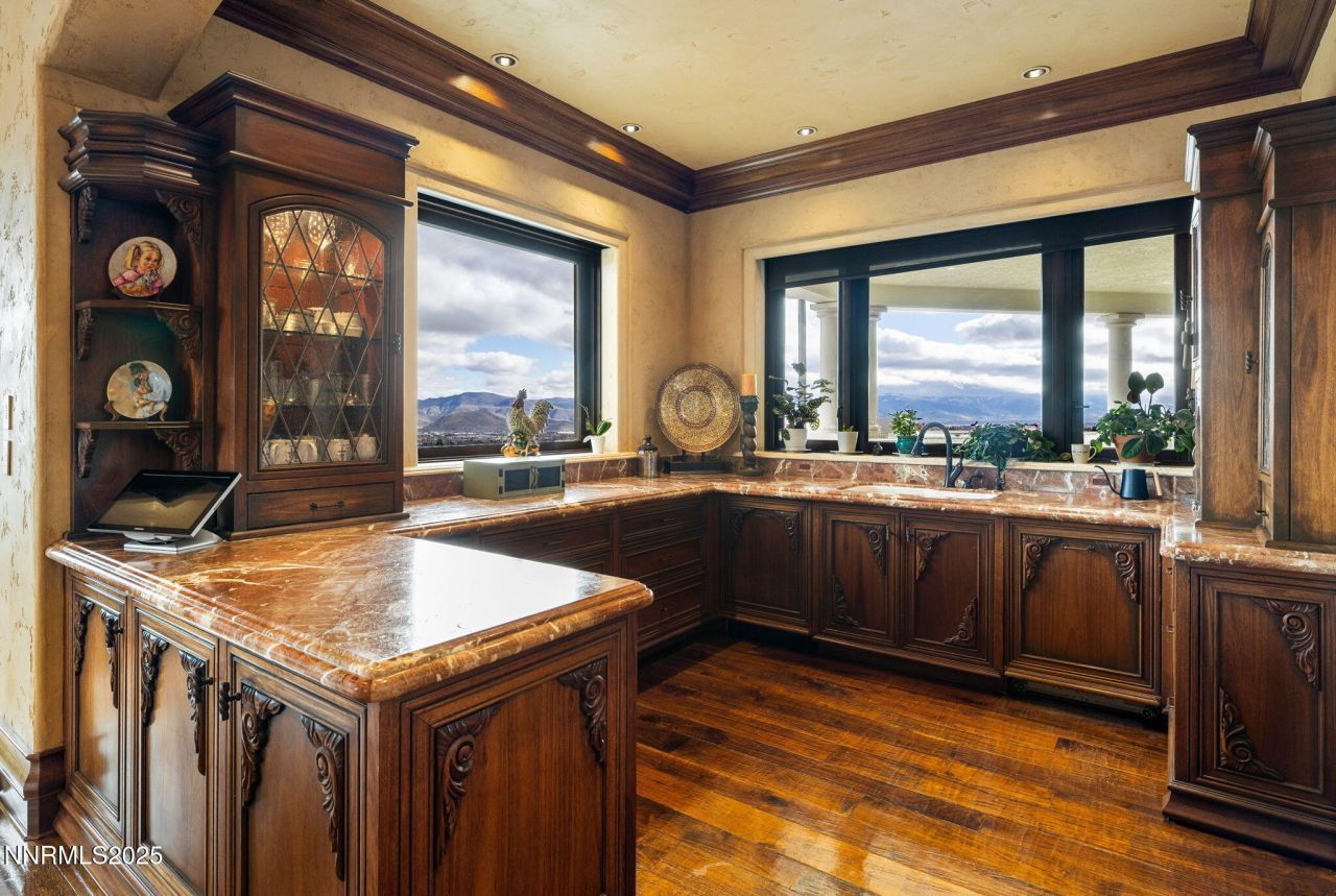 2490 Manzanita Lane, Reno, NV 89509 Photo