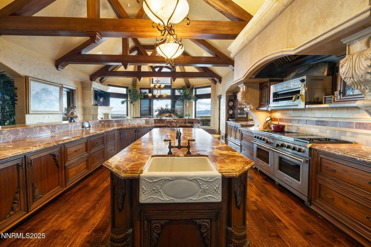 2490 Manzanita Lane, Reno, NV 89509 Photo