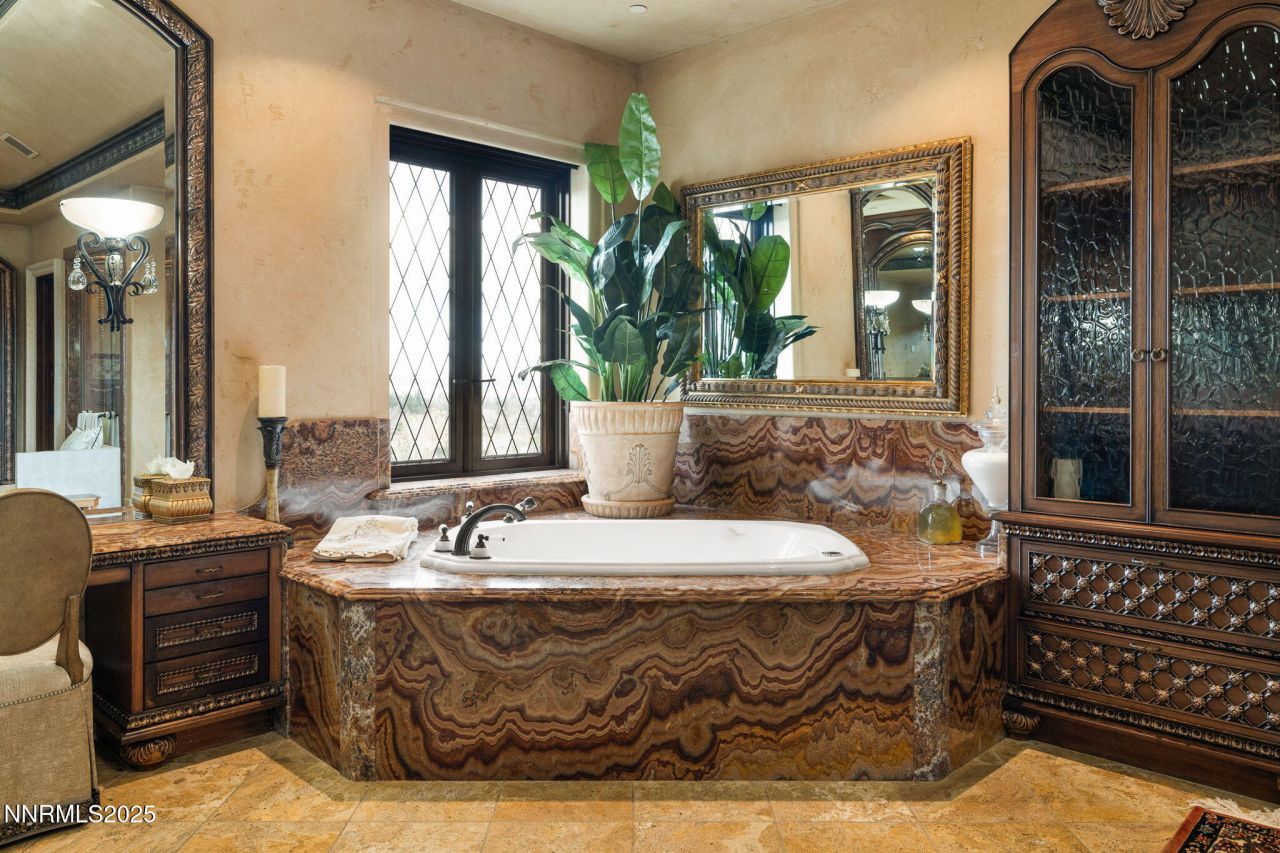 2490 Manzanita Lane, Reno, NV 89509 Photo