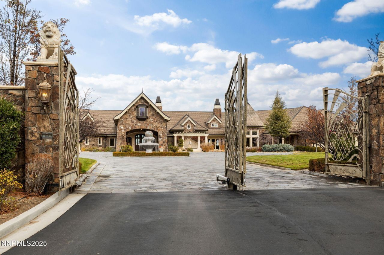 2490 Manzanita Lane, Reno, NV 89509 Photo