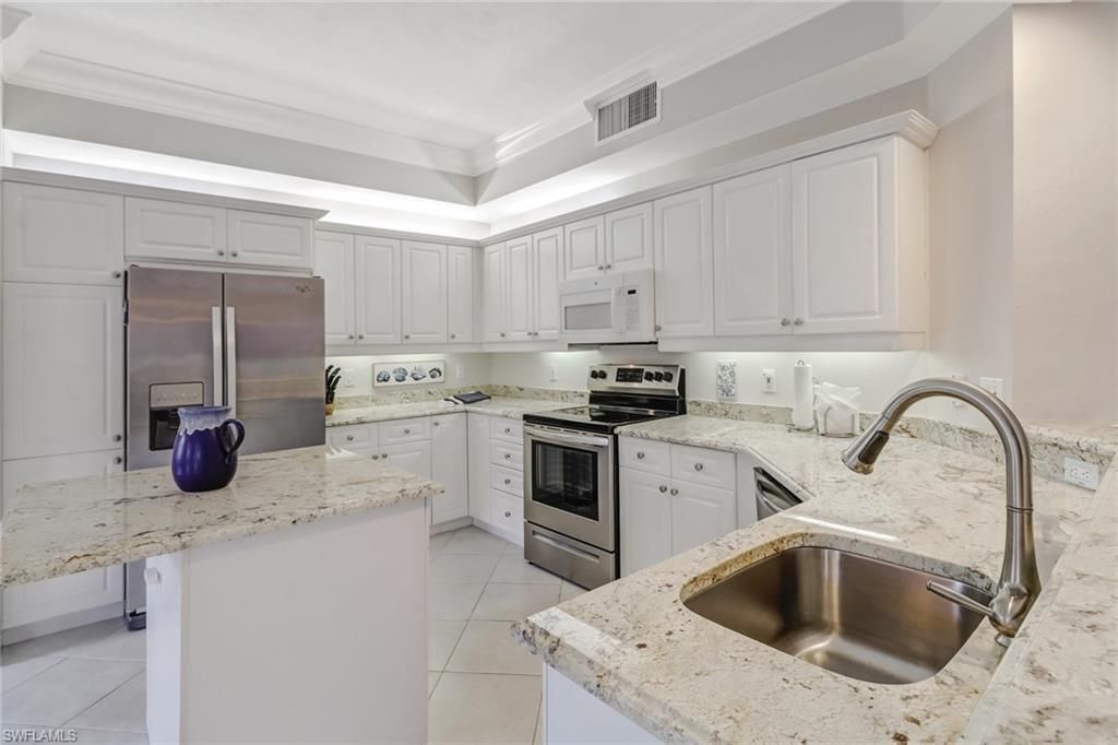 450 Bayfront Pl, Unit 4304, Naples, FL 34102 Photo