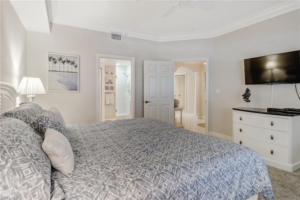 450 Bayfront Pl, Unit 4304, Naples, FL 34102 Photo