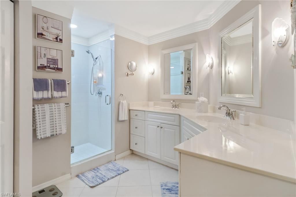 450 Bayfront Pl, Unit 4304, Naples, FL 34102 Photo