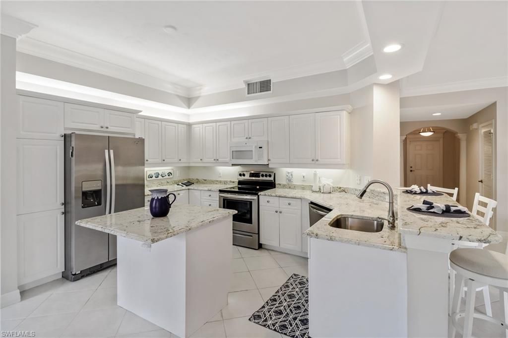 450 Bayfront Pl, Unit 4304, Naples, FL 34102 Photo