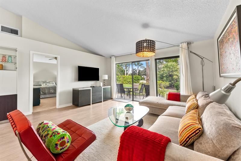 842 Club Dr, Unit 842, Palm Beach Gardens, FL 33418 Photo