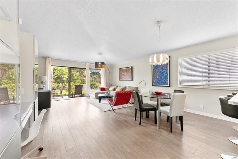 842 Club Dr, Unit 842, Palm Beach Gardens, FL 33418 Photo