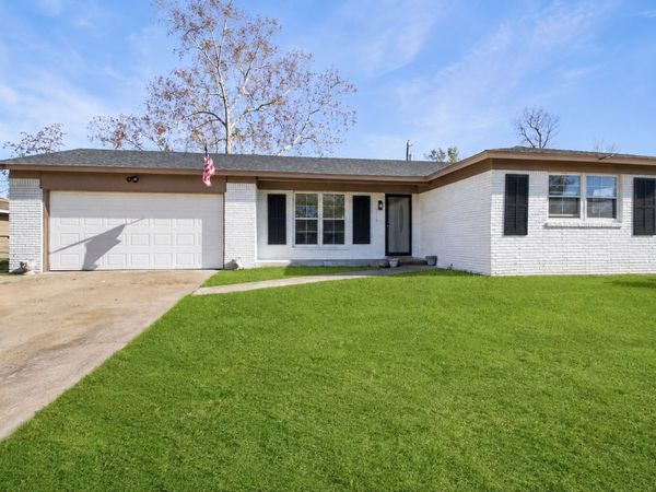 47 S 204th East Avenue, Tulsa, OK 74108