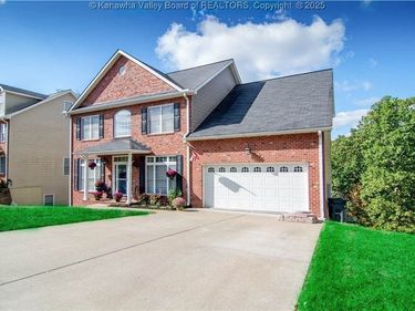 911 Suncrest Road, Charleston, WV 25303