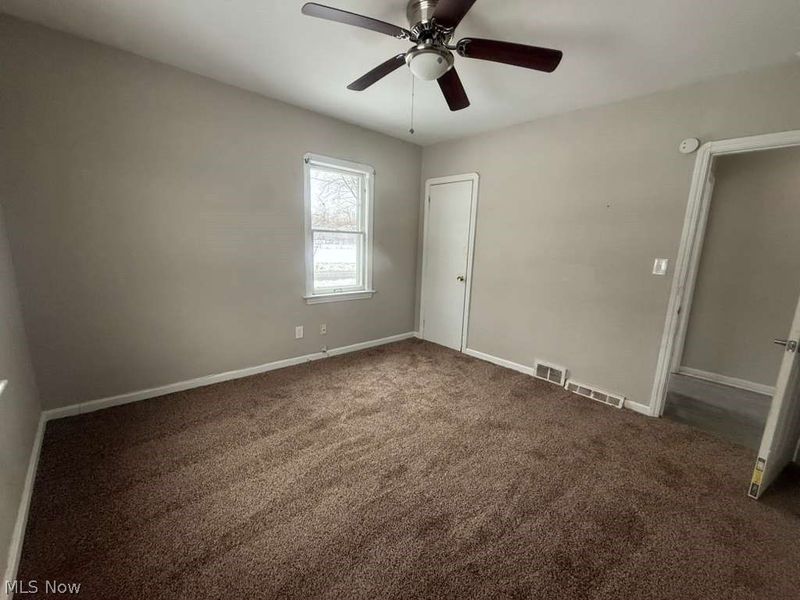 17208 Lipton Avenue, Cleveland, OH 44128 Photo 13