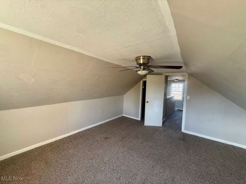 17208 Lipton Avenue, Cleveland, OH 44128 Photo 17