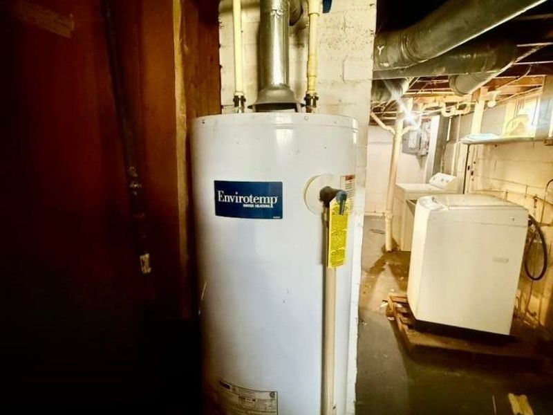 17208 Lipton Avenue, Cleveland, OH 44128 Photo 23