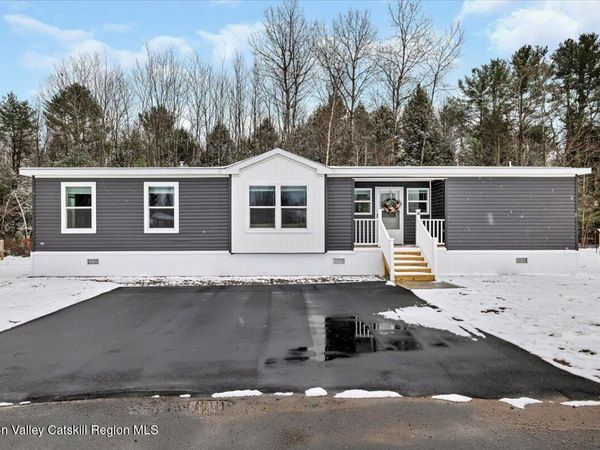 185 Old State Road, Broadalbin, NY 12025