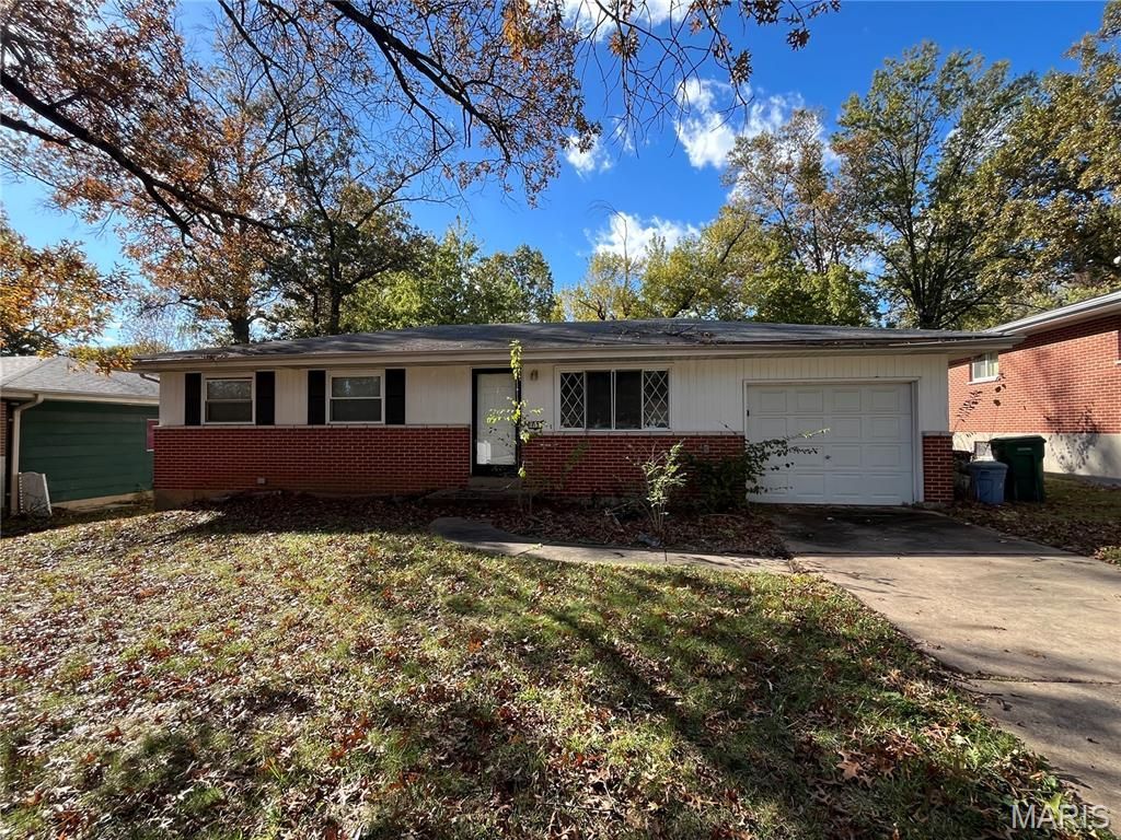 10133 Maraldo Place, Saint Louis, MO 63137 Main Photo