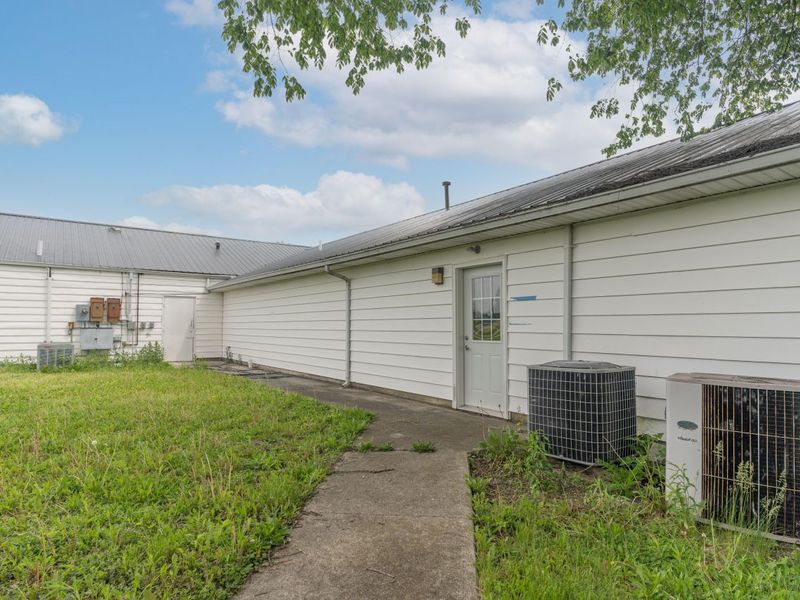 17500 State Route 274, Jackson Center, OH 45334 Photo 30