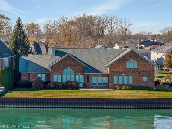 37580 Lakeshore Drive, Harrison Twp, MI 48045