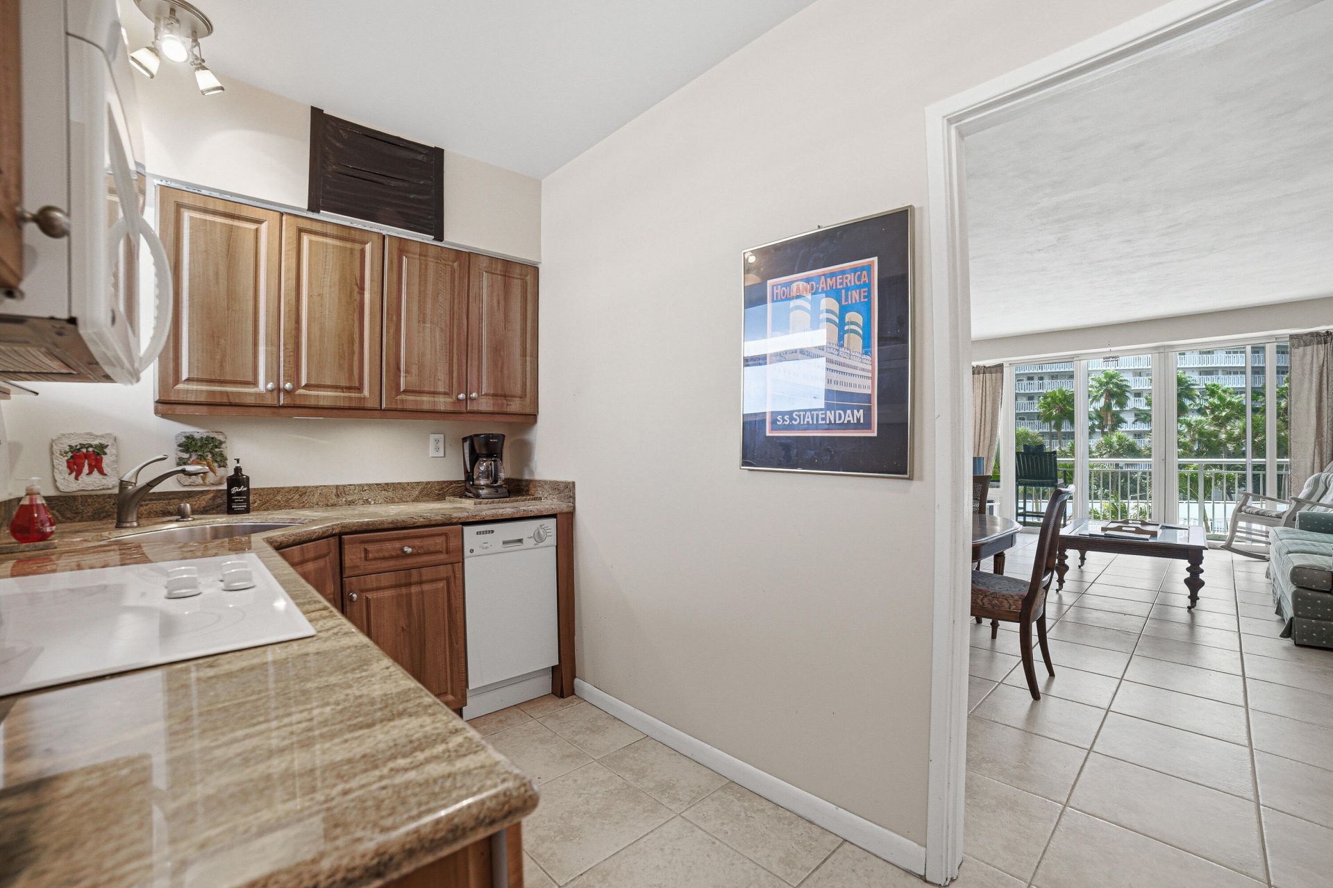 1920 S Ocean Drive, Unit 304, Fort Lauderdale, FL 33316 Photo