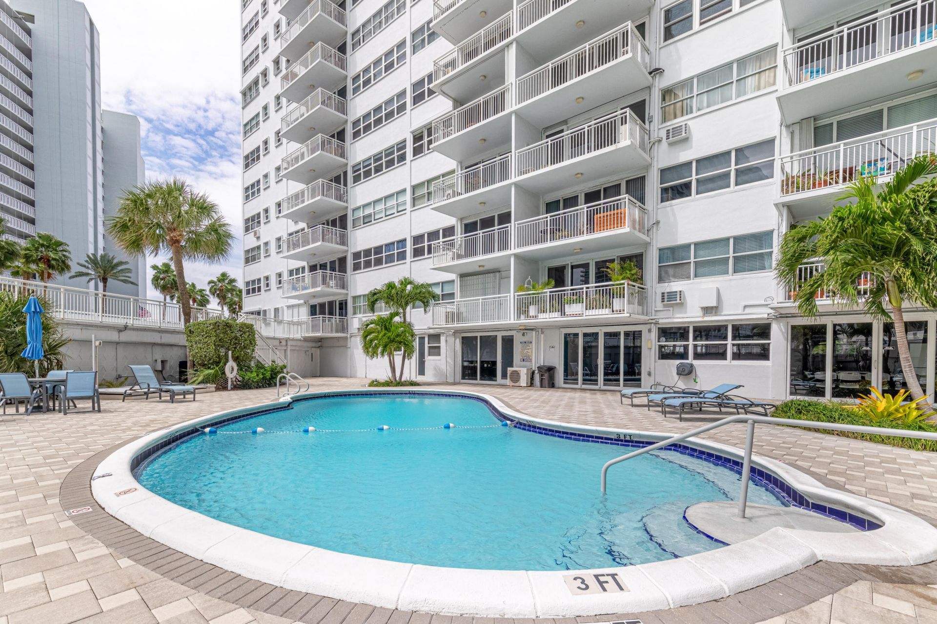 1920 S Ocean Drive, Unit 304, Fort Lauderdale, FL 33316 Photo