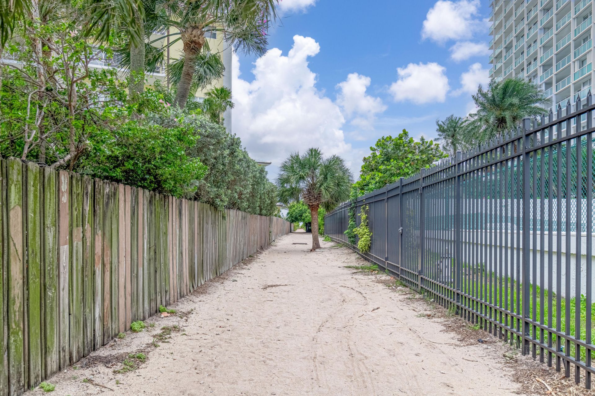 1920 S Ocean Drive, Unit 304, Fort Lauderdale, FL 33316 Photo