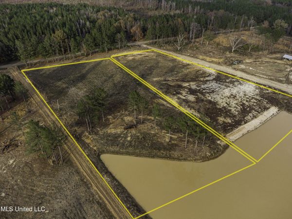 Sulphur Springs Road, Canton, MS 39046