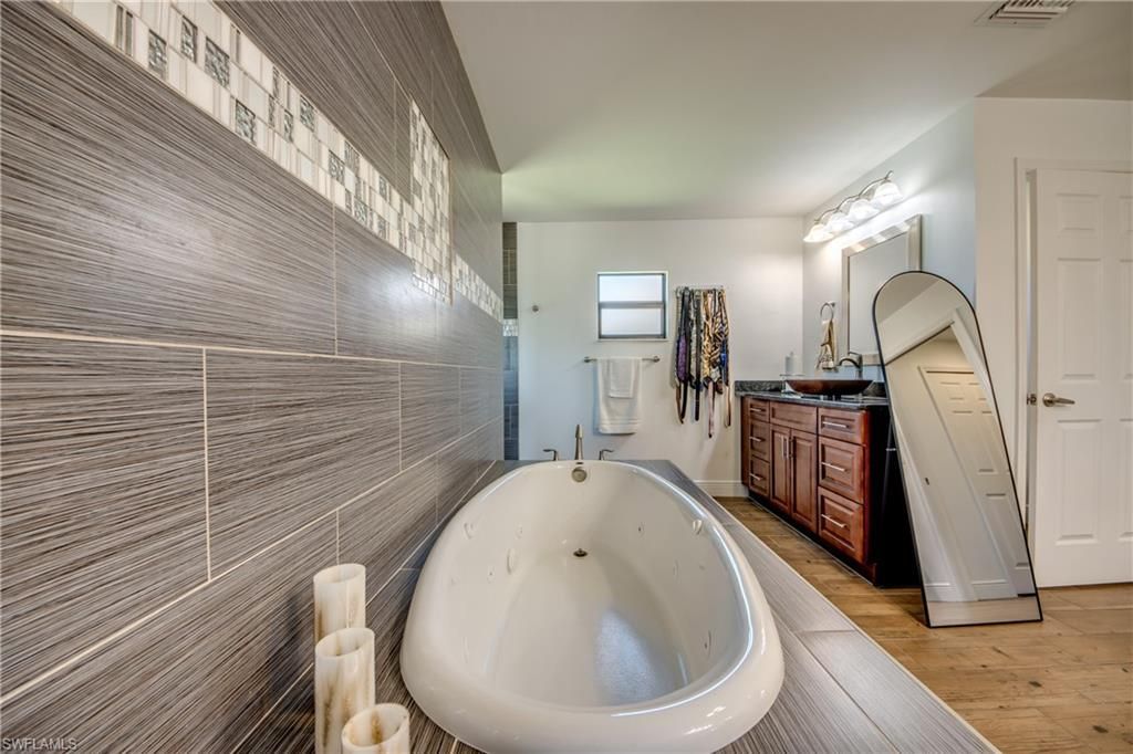 141 SW 39th St, Cape Coral, FL 33914 Photo