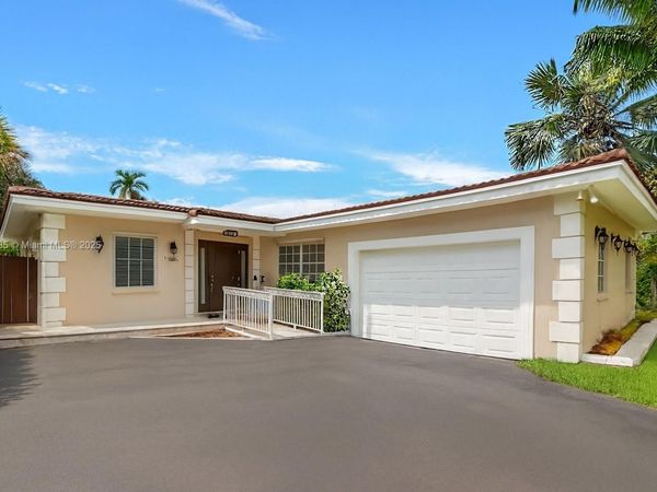 516 Gerona Ave, Coral Gables, FL 33146