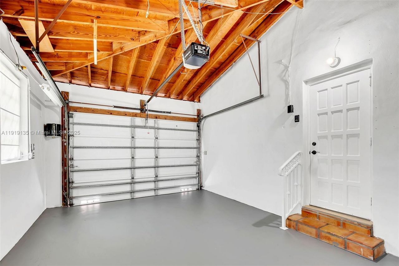 516 Gerona Ave, Coral Gables, FL 33146 Photo