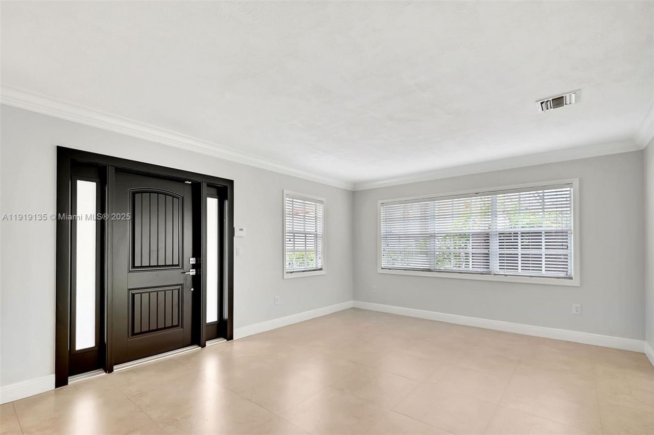 516 Gerona Ave, Coral Gables, FL 33146 Photo