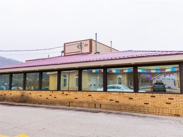 881 National Road, Bridgeport, OH 43912