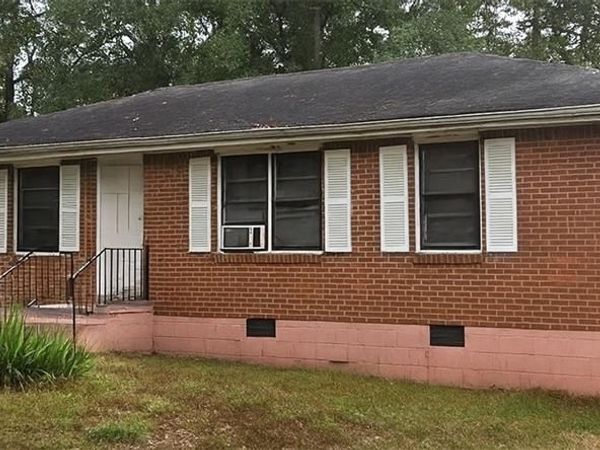 678 Quaker Street SW, Atlanta, GA 30315