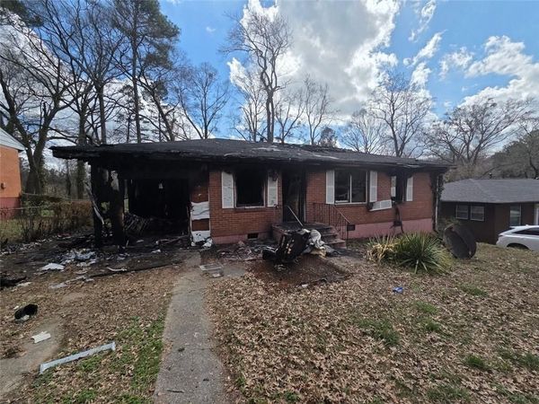 678 Quaker Street SW, Atlanta, GA 30315