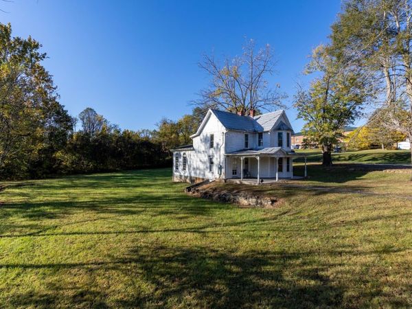 276 MAIN ST, Stanardsville, VA 22973