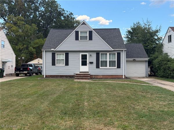 1719 E 300th Street, Wickliffe, OH 44092