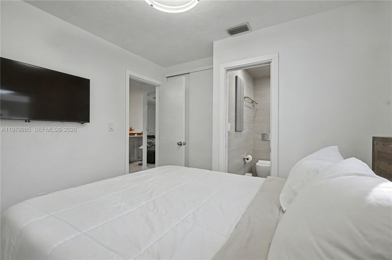 6310 Adams St, Hollywood, FL 33023 Photo