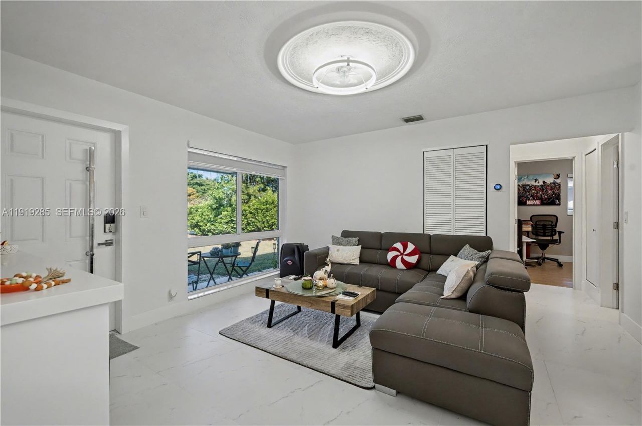 6310 Adams St, Hollywood, FL 33023 Photo