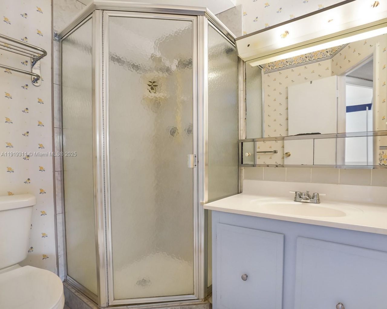 4705 NW 35th St, Unit 616, Lauderdale Lakes, FL 33319 Photo