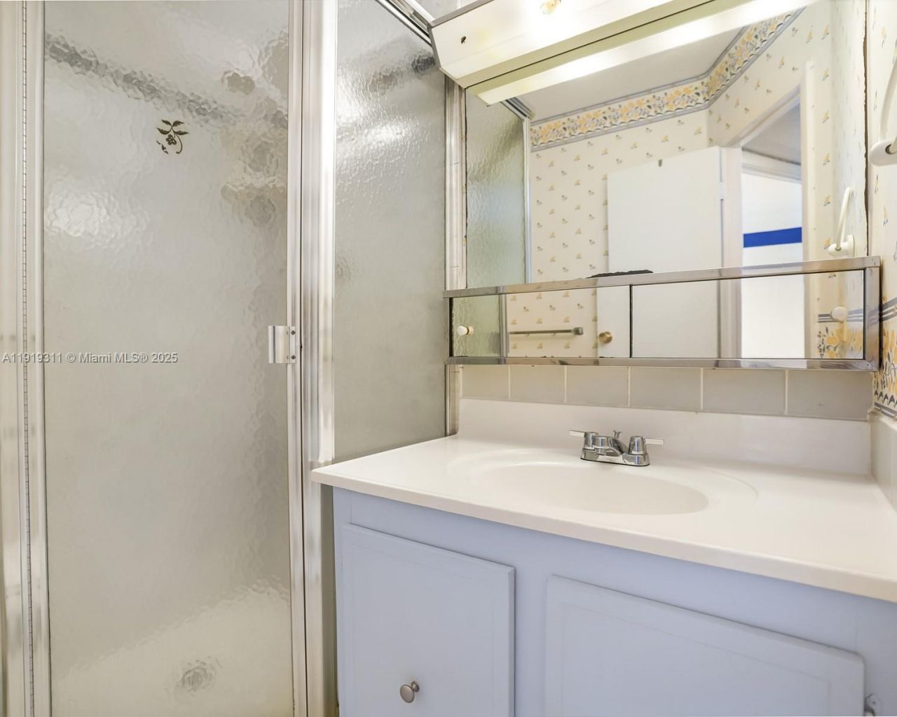 4705 NW 35th St, Unit 616, Lauderdale Lakes, FL 33319 Photo