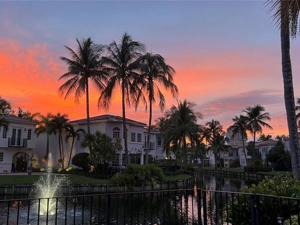 20740 NE 32nd Pl, Aventura, FL 33180