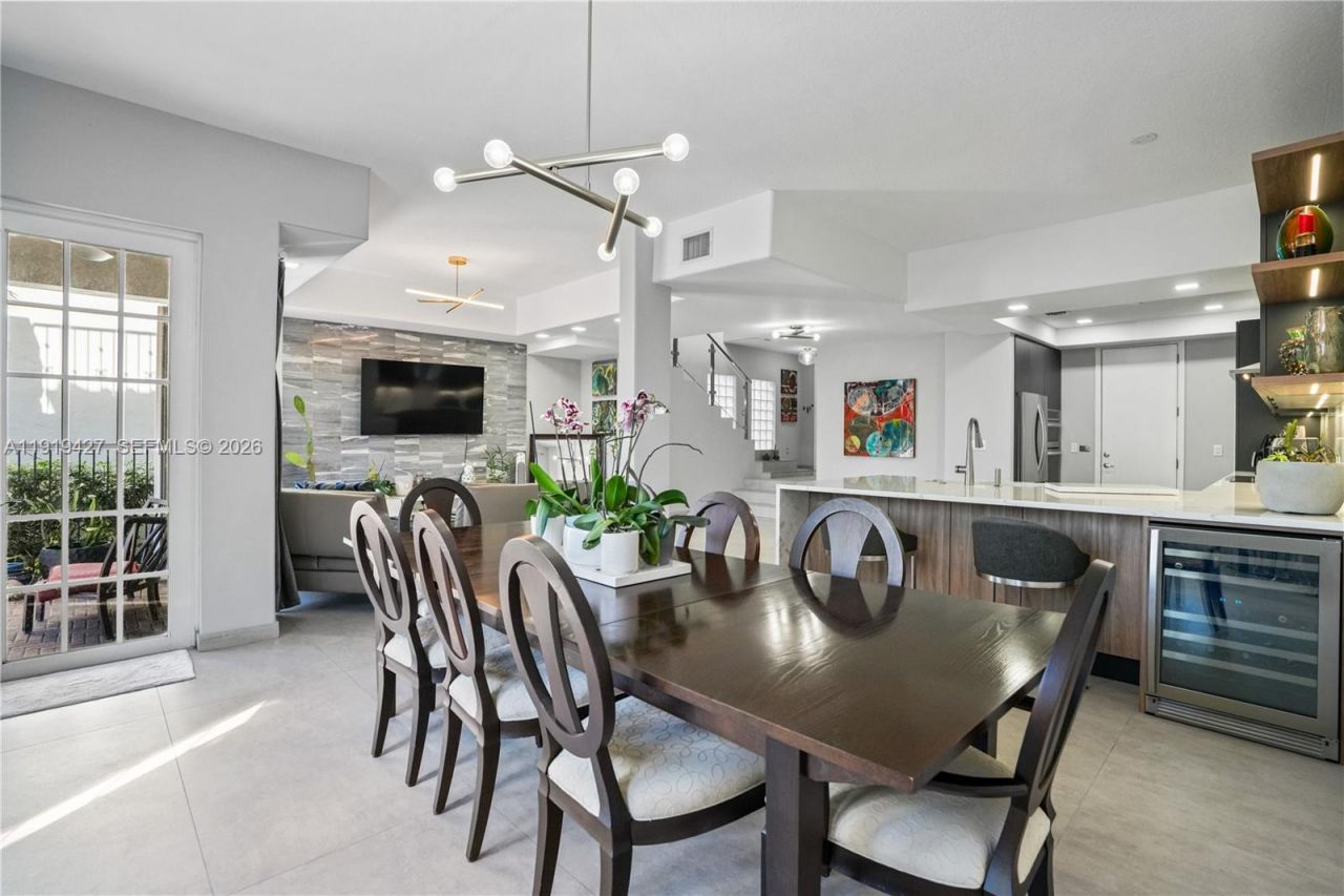 20740 NE 32nd Pl, Aventura, FL 33180 Photo