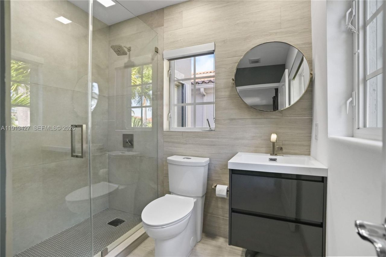 20740 NE 32nd Pl, Aventura, FL 33180 Photo