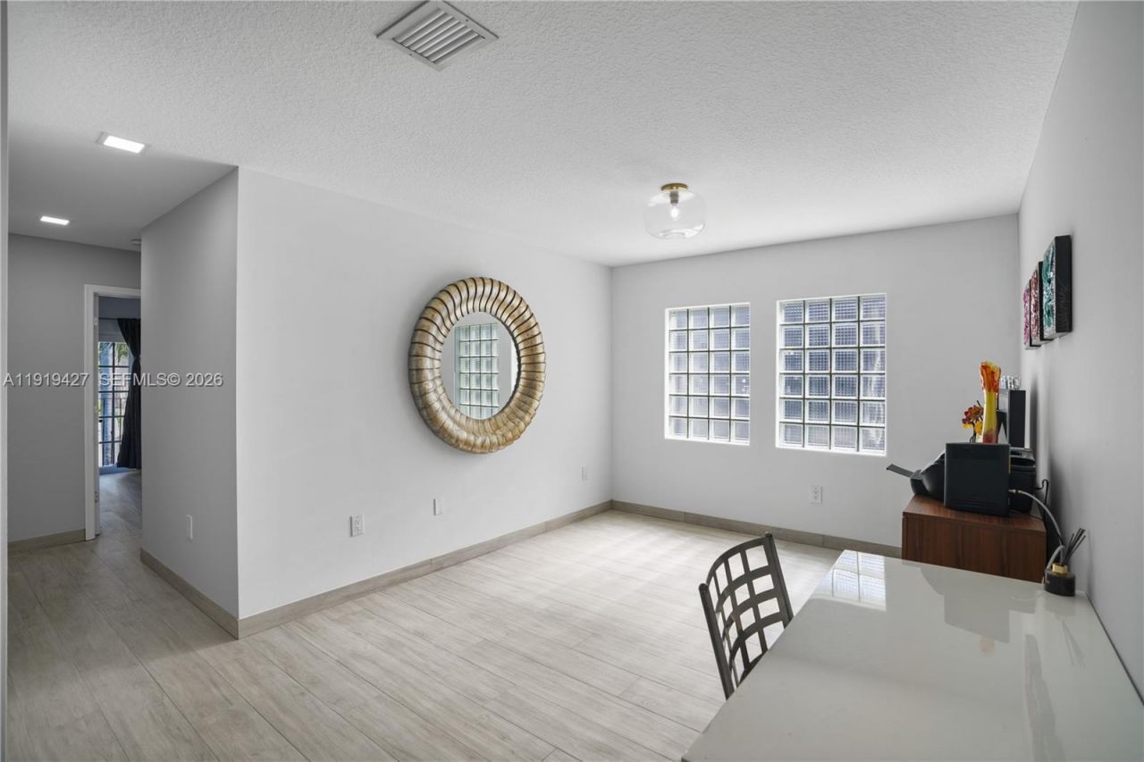 20740 NE 32nd Pl, Aventura, FL 33180 Photo