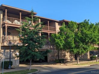 820 Frank Thomas Avenue Tuscaloosa, AL 35401