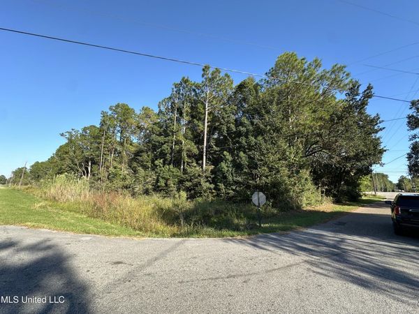 Hwy 90, Pascagoula, MS 39563