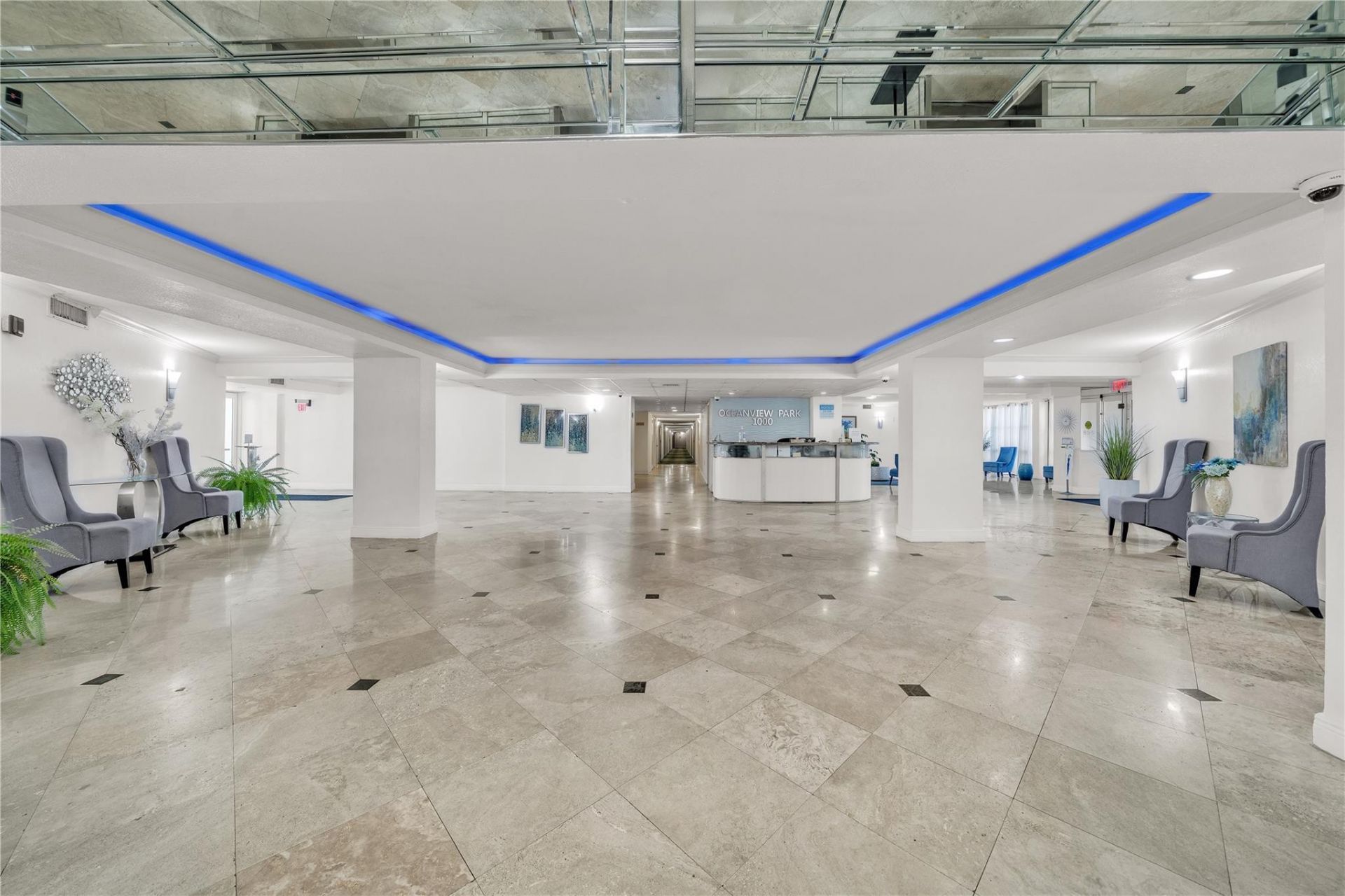 1000 Parkview Drive, Unit 925, Hallandale Beach, FL 33009 Photo